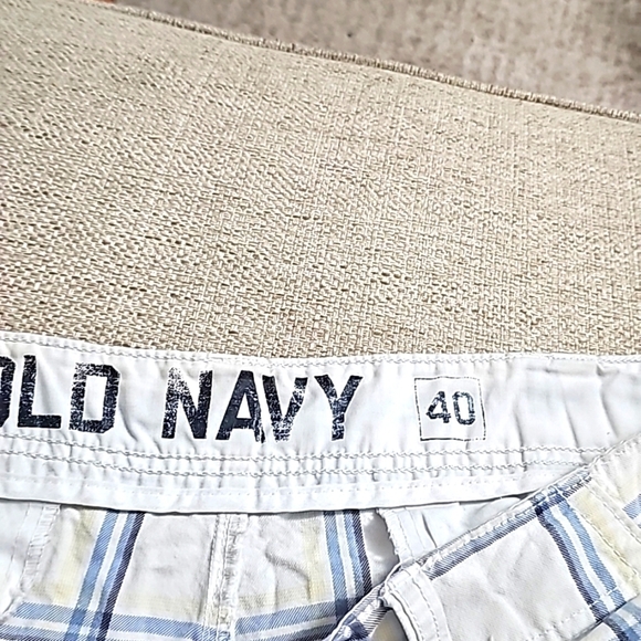 Old Navy Cargo Shorts men's Butterscotch color sz 40 - Picture 9 of 11